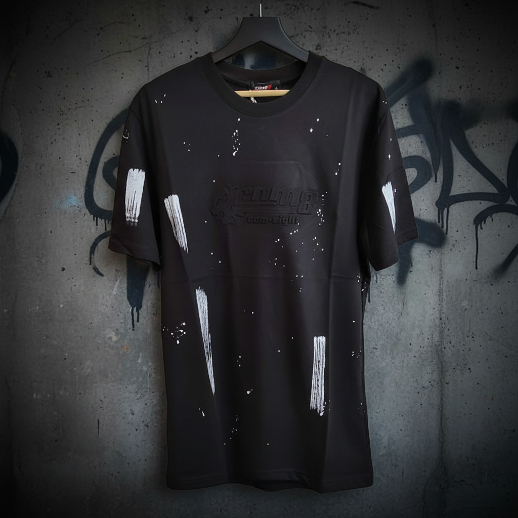 T-shirt COM-EIGHT Noir Effet Peinture Blanche